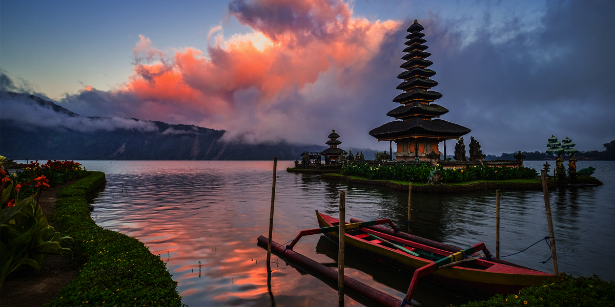 Bali Indonesia cheapest islands for the vacations